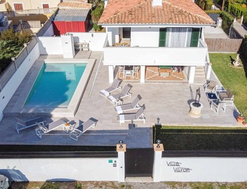 Modern Villa Varon Blue 5