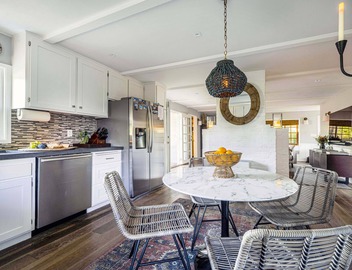 Modern Wine Country Cottage in Historic Healdsburg, Premiere Location 3