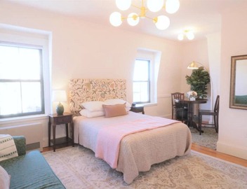 Morrill Mansion Inn | 4 | Self Check In | Parking 5