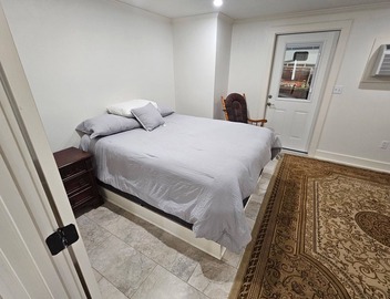 New build 1 bed apartment with full size bathroom and kitchen. 5