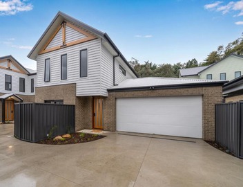 New central three bed townhouse 2