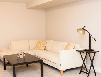 New Elegant & Stunning Townhome - 7 min from beach! 5
