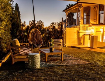 NEW! Hot Tub, Next to Convention C, Little Italy and Balboa! Families Welcome 5