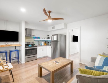 New! Modern King Suite Steps to the Beach! 3