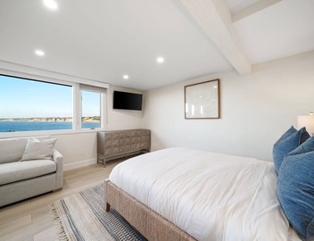 New - Modern Studio - Stunning Ocean View 4