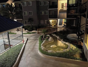 NEW ORLEANS ! BEAUTIFUL, SECURE, GREAT LOCATION, BY LAKE PONCHATRAIN! AMENITIES! 5