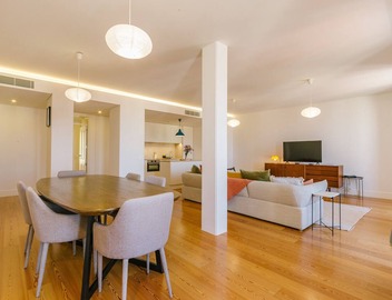 NEW! RENT4REST Graca 2Bdr Pool Castle View & Park 4