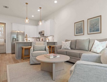 New River Ranch Retreat | King | Dining & Shopping 4