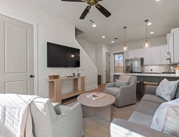 New River Ranch Retreat | King | Dining & Shopping 3