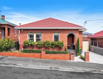 New Town Bungalow A Leafy Family Haven 5
