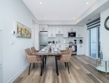 Newly Built 22nd Floor Condo w Stunning Views 3