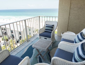 Newly remodeled - Luxurious Gulf front 3BD/2BA condo w/private balcony 5