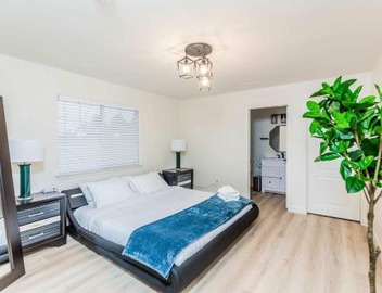 Newly Remodeled 5B4B 2 mile from the Rose Parade 3