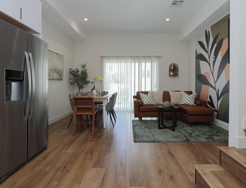 Newly Renovated 4B4B Suite in Central Los Angeles 3