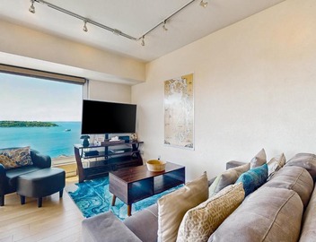Newmark Bayview Luxury Suite 3