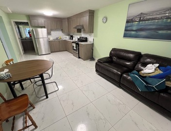 Newton Suite 5