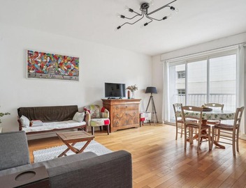 Nice and bright flat near Eiffel Tower 4