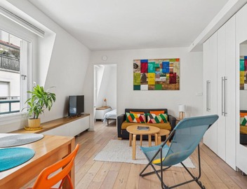 Nice apartment in the heart of Paris by Weekome 4