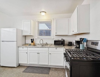 NOLA Safe(2BD) Vacation hub! 2