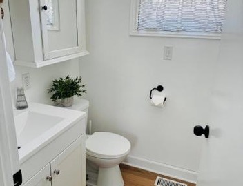NookSide Nest Studio Queen Parking Kitchenette 3