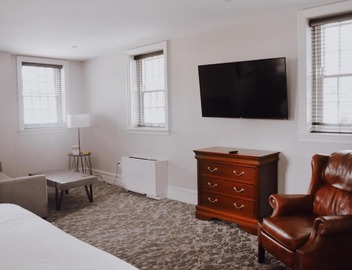 Normandy Farm Hotel & Conference Center 2