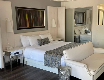 Oak Tree Inn 4