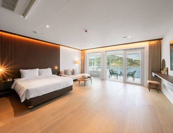 OANDF HOTEL 5