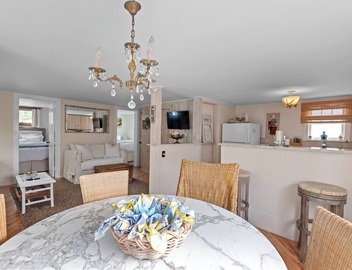 Ocean Beach Bayview Cottage 3
