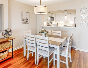 Ocean Creek Snowbird-friendly oceanfront condo with balcony, pools, tennis & gym 3