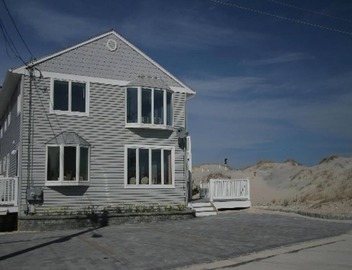 OCEAN FRONT DUPLEX SLEEPS 8 2