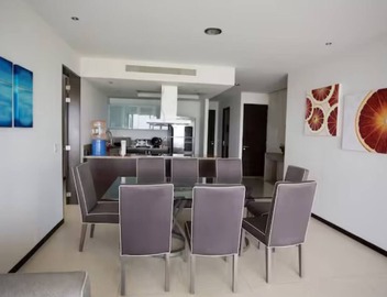 Ocean view 3 bedroom condo! Infinity pool 5