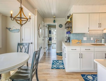 Ocean-view Balcony: Carolina Beach Condo! 4