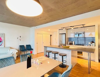 Ocean View Condo . Downtown Vancouver 3