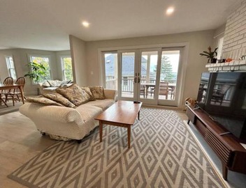 Ocean views, Large Deck, Grill, Kid and Dog Friendly 2