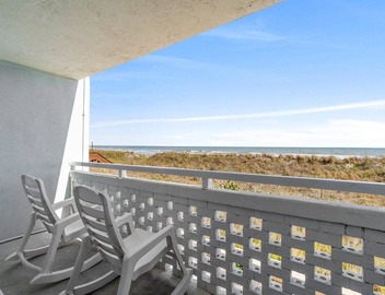 Oceanfront 3BR Balcony Views Dog Friendly Blue Mist 202 5