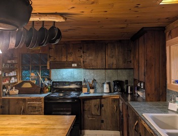 Oceanfront Cabin-Castle in Maine Woods 4