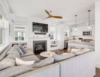 Oceanfront free standing condo in the gated community of Heritage Sands! 4