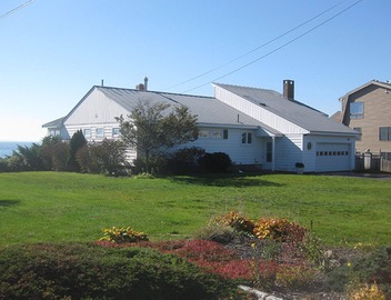 Oceanfront House - Sweeping Views and Lots of Space 4