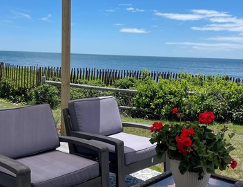 OCEANFRONT! Priv beach, VIEWS A/C WIFI,Streaming TV, Walkable, Relax, Memories! 5