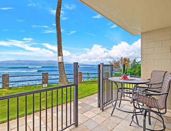 Oceanfront Studio w/Sunsets and Surf - Noelani 119 - Turtle Viewing Beach 5