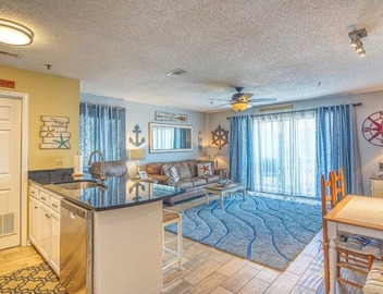Oceanview Paradise: Relaxing 2-Bedroom Condo in Surfside Beach 4