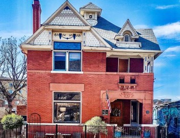 Off Broadway B & B 4