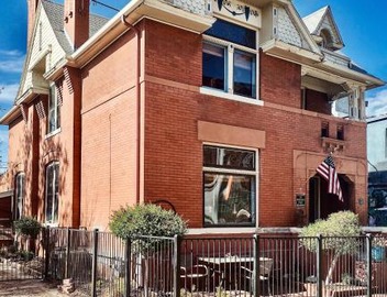 Off Broadway B & B 5