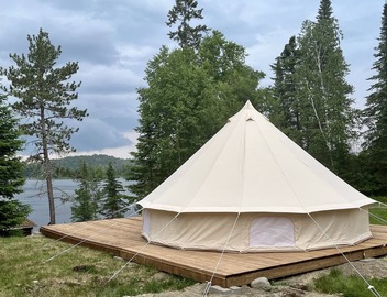 Off Grid Glamping Tent with shared Hot tub, and Sauna! 2
