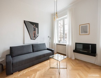 Old Town Basilisk Apartment 4