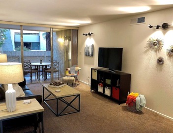 Old Town Scottsdale Condo! Entertainment District! 5