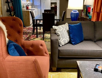 Old World Charm Basement Level Flat in upscale Cherry Creek 2