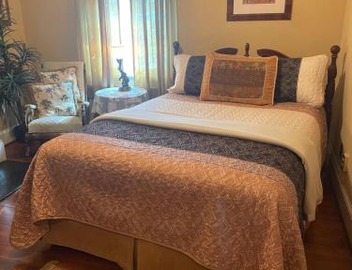 Olde Town Inn 4