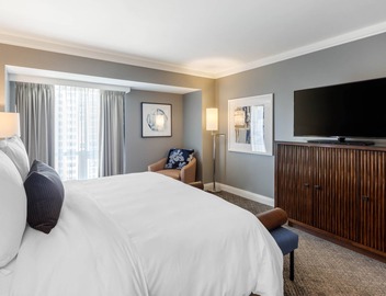 Omni Los Angeles Hotel at California Plaza 3