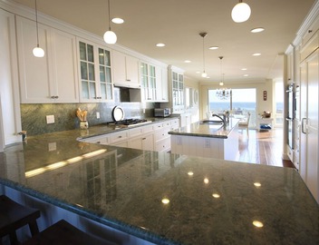ON THE SAND - Incredible Beachfront - Awesome Ocean and Island View w/Elevator! 2